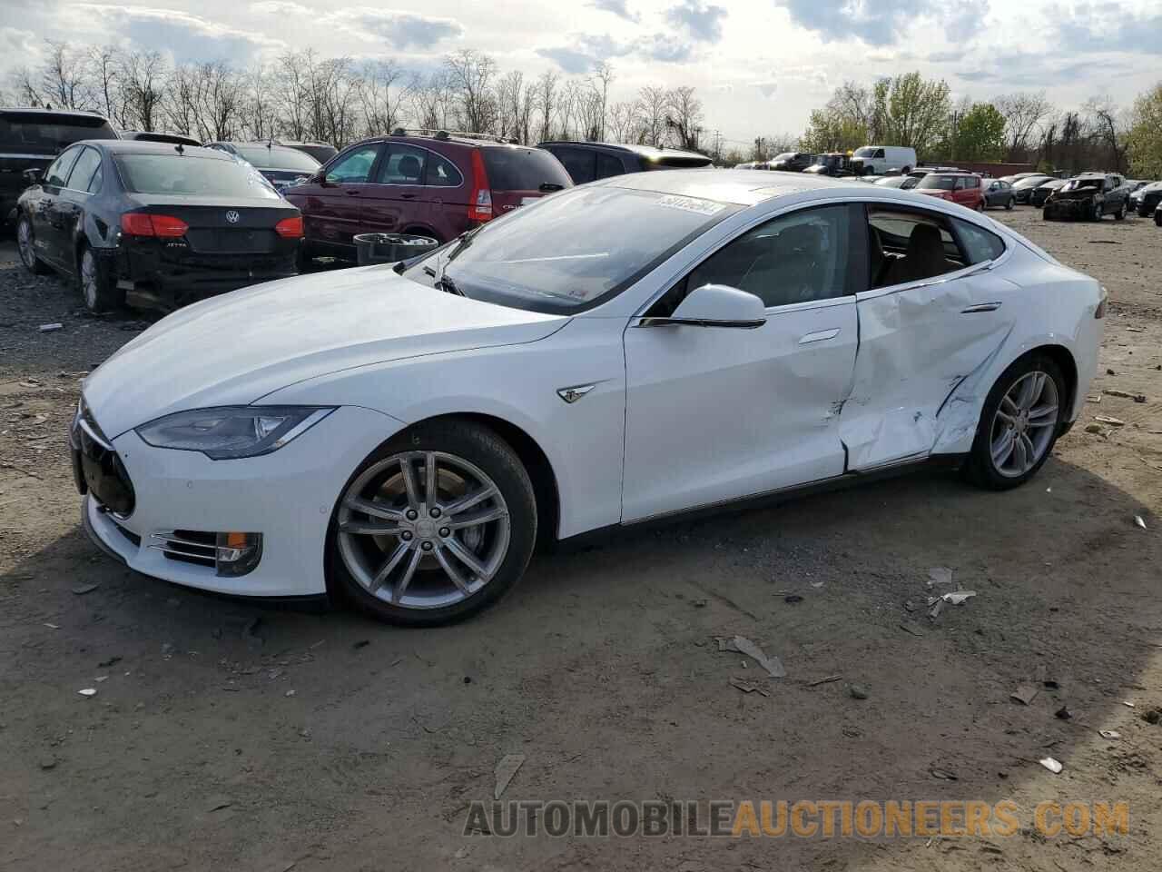 5YJSA1E21GF122187 TESLA MODEL S 2016