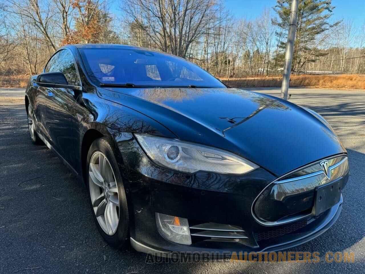 5YJSA1E21GF124697 TESLA MODEL S 2016