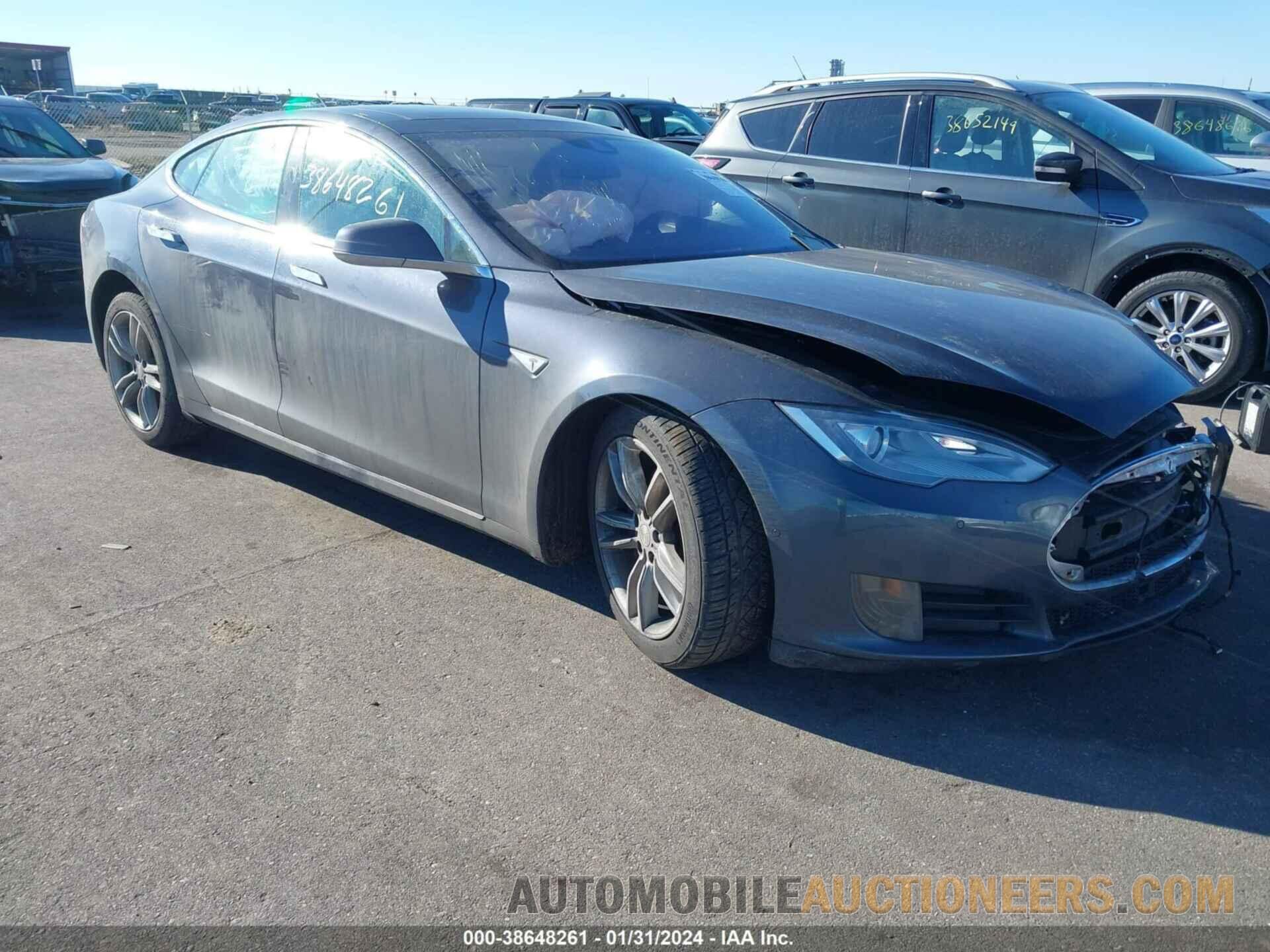 5YJSA1E21GF127812 TESLA MODEL S 2016