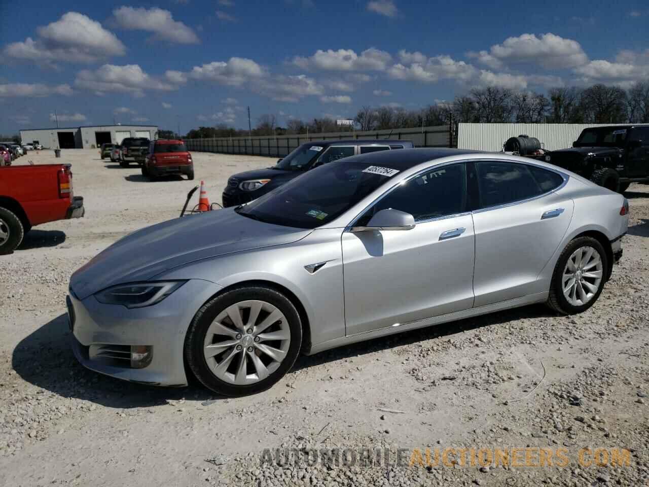 5YJSA1E21HF192242 TESLA MODEL S 2017