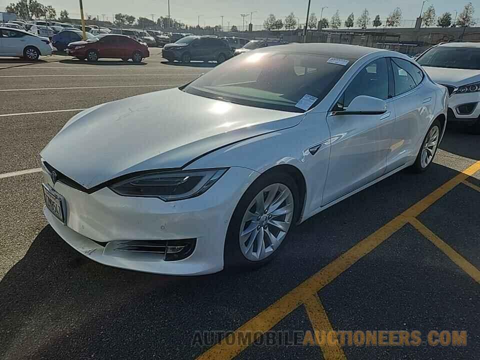 5YJSA1E21HF196579 Tesla Model S 2017