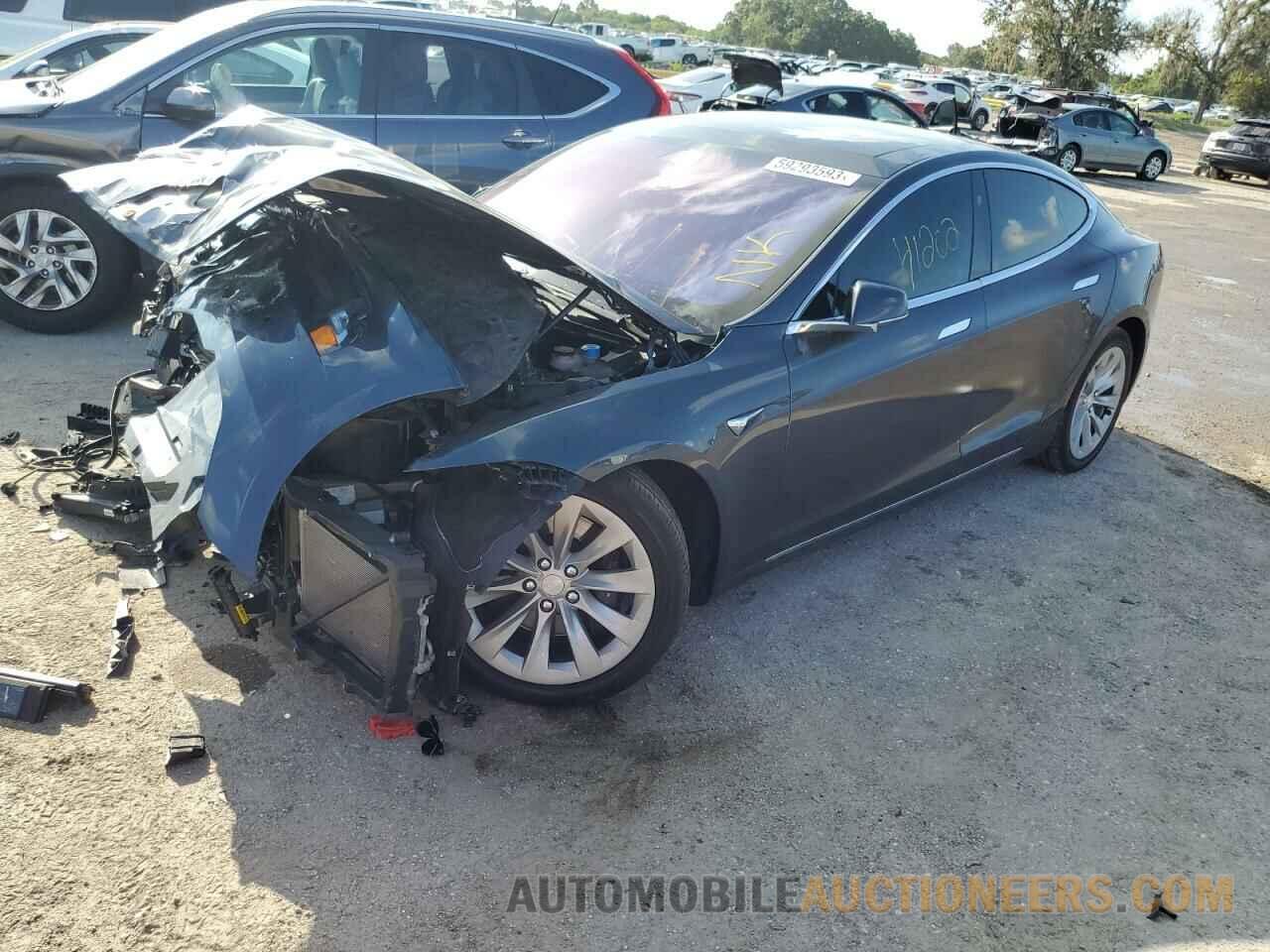 5YJSA1E21HF212120 TESLA MODEL S 2017