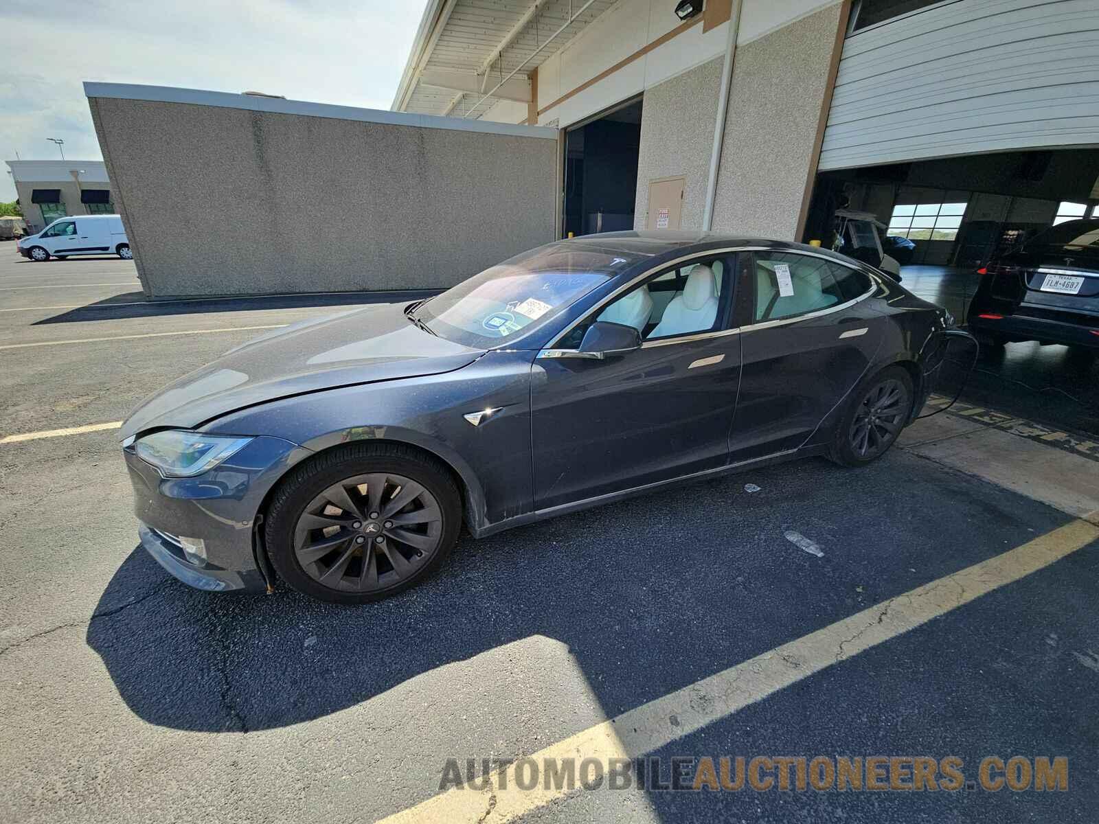 5YJSA1E21HF226454 Tesla Model S 2017