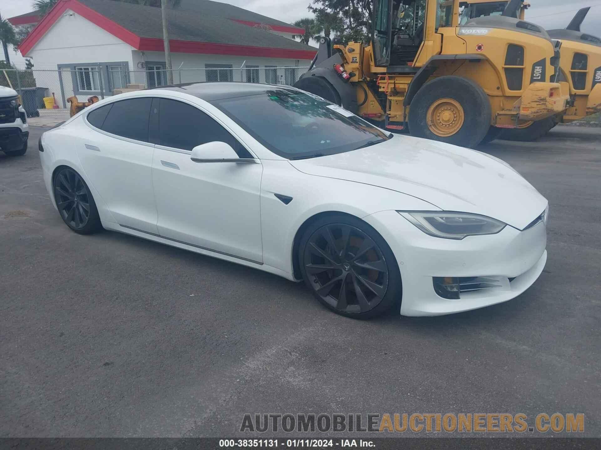 5YJSA1E21JF244877 TESLA MODEL S 2018