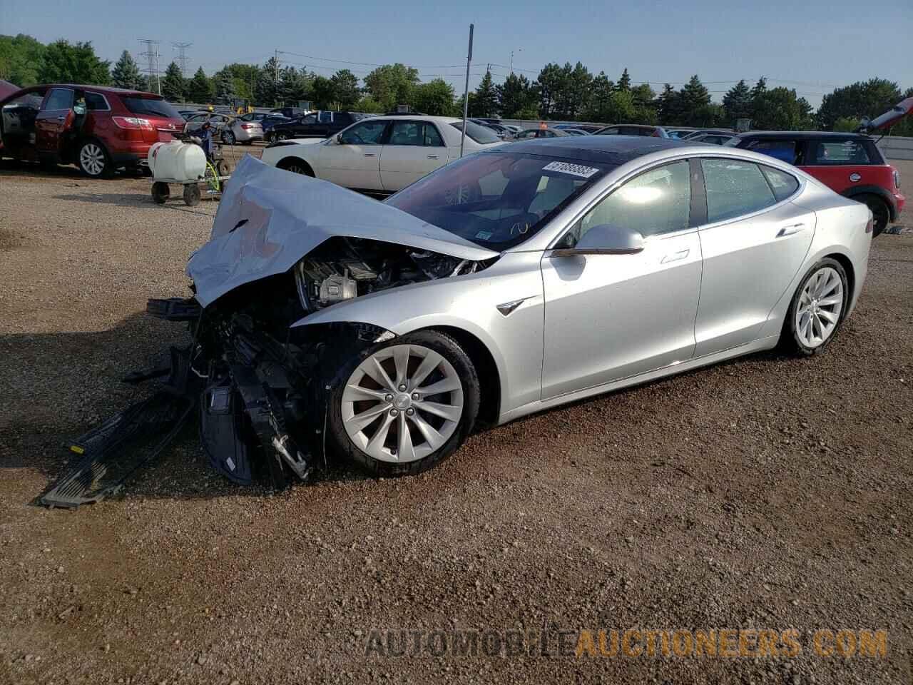 5YJSA1E21JF245317 TESLA MODEL S 2018