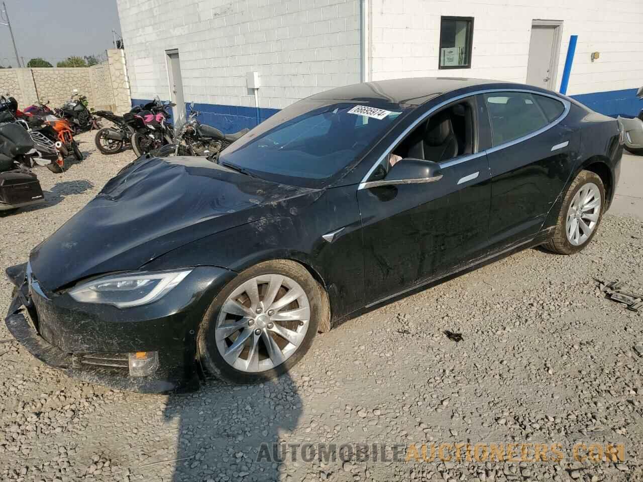 5YJSA1E21JF265969 TESLA MODEL S 2018