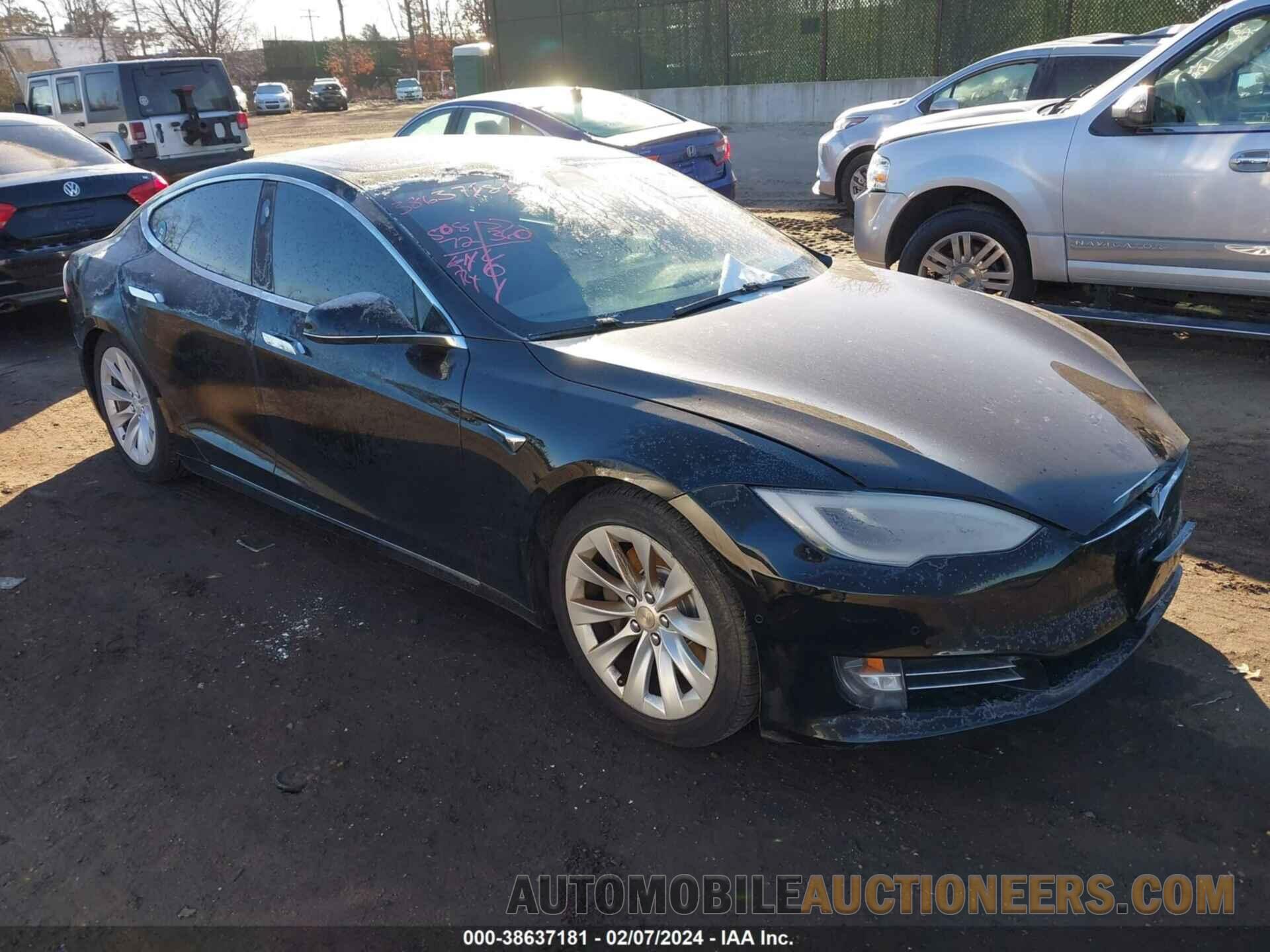 5YJSA1E21JF266684 TESLA MODEL S 2018