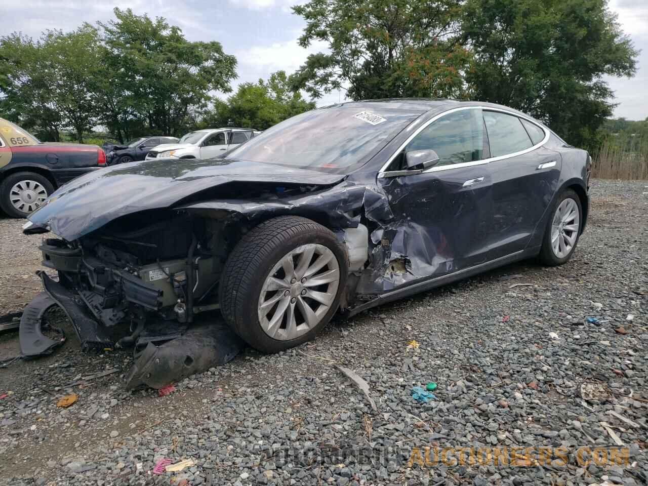 5YJSA1E21JF273862 TESLA MODEL S 2018