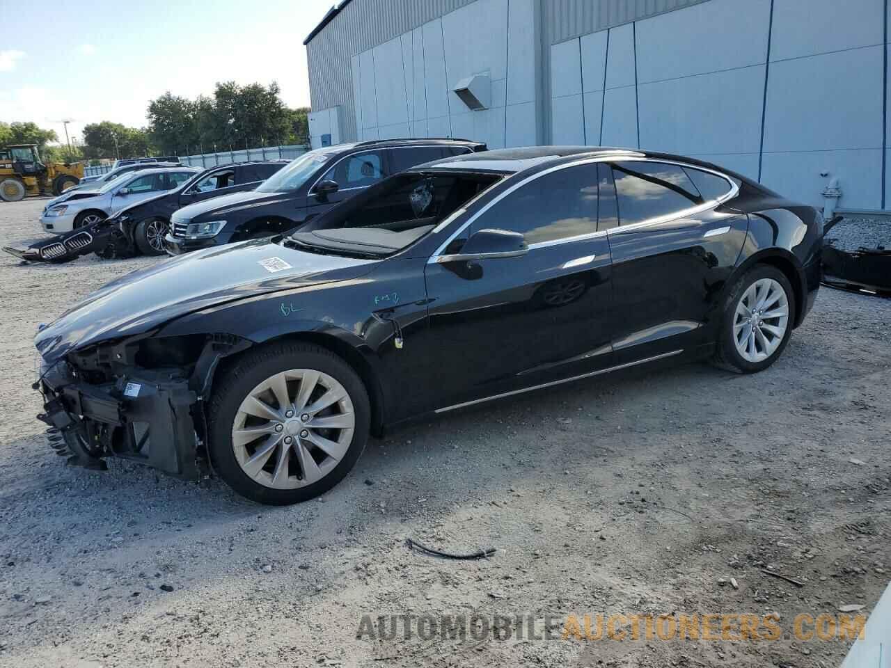 5YJSA1E21JF297112 TESLA MODEL S 2018