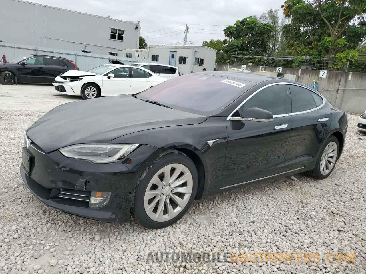 5YJSA1E21KF308806 TESLA MODEL S 2019