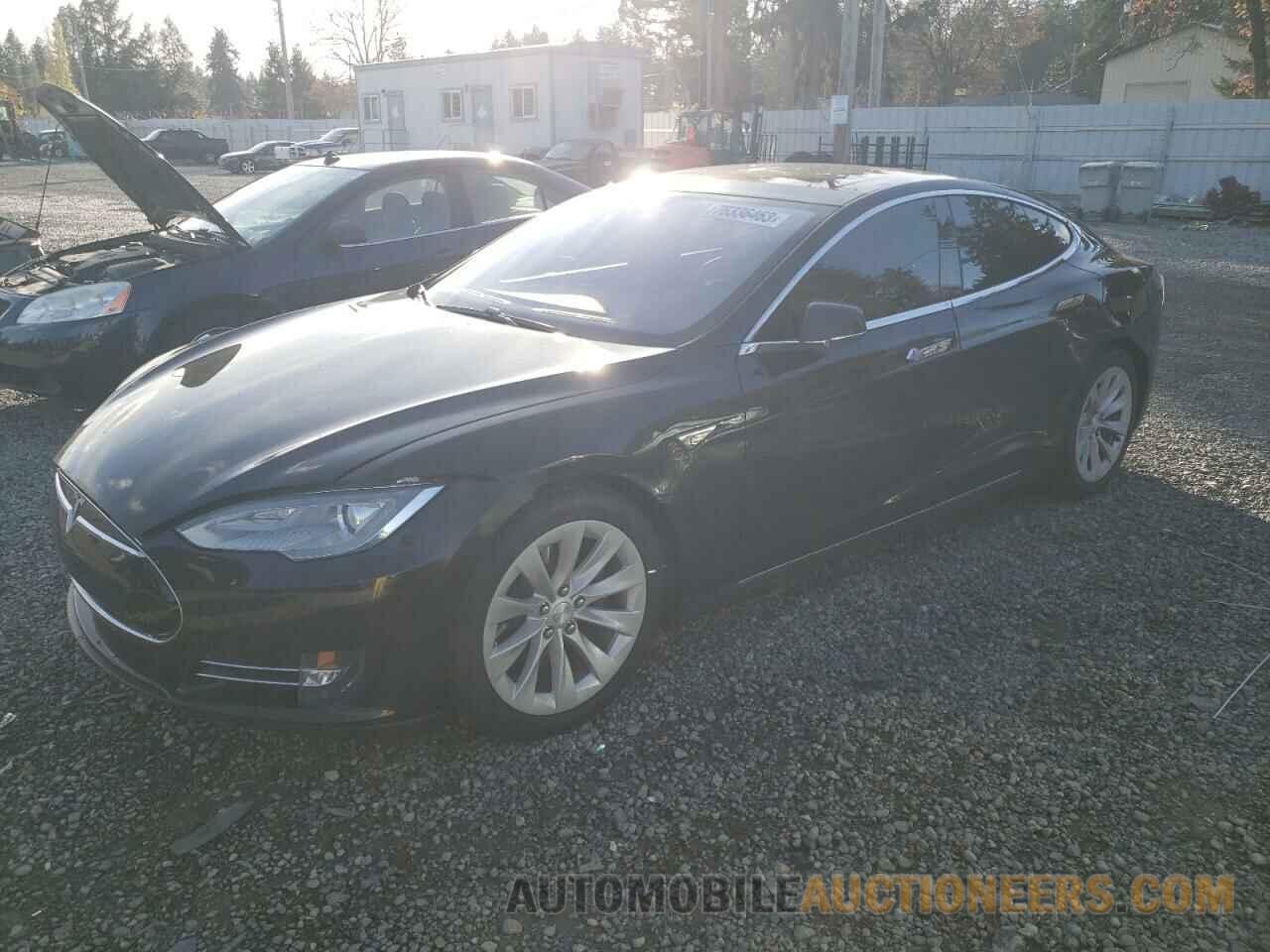 5YJSA1E22FF110824 TESLA MODEL S 2015