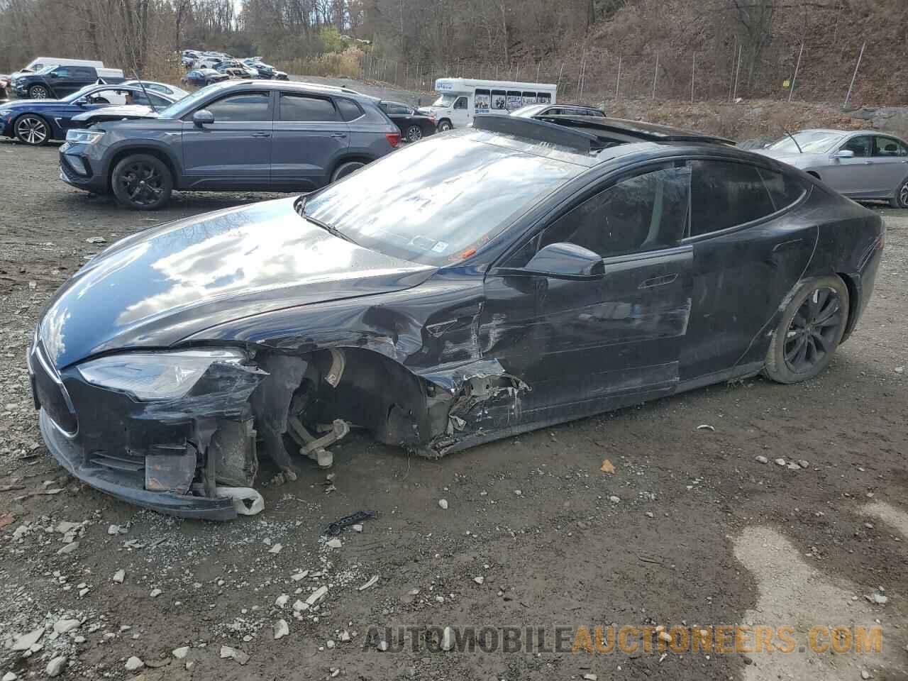 5YJSA1E22FF115361 TESLA MODEL S 2015