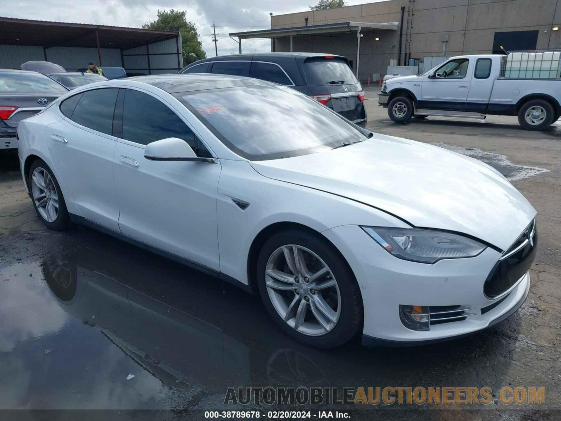 5YJSA1E22FF116283 TESLA MODEL S 2015