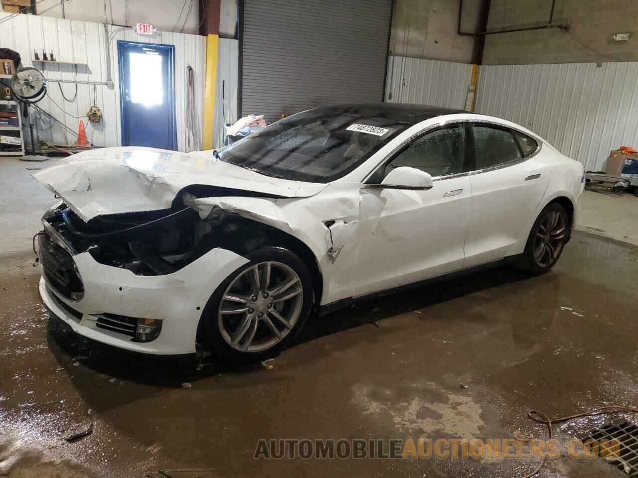 5YJSA1E22FF116333 TESLA MODEL S 2015