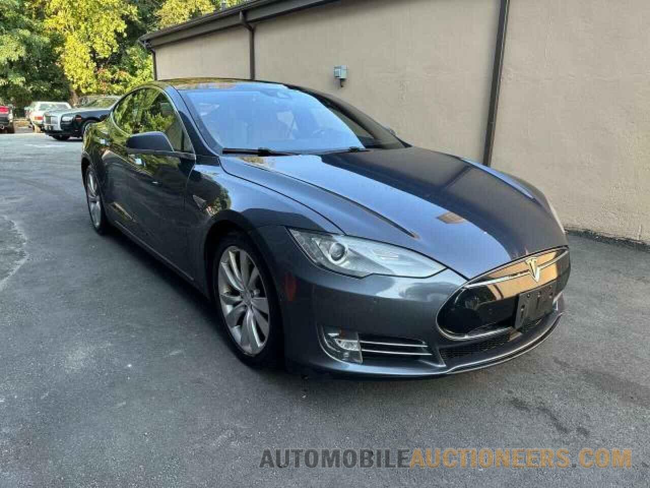 5YJSA1E22GF124708 TESLA MODEL S 2016