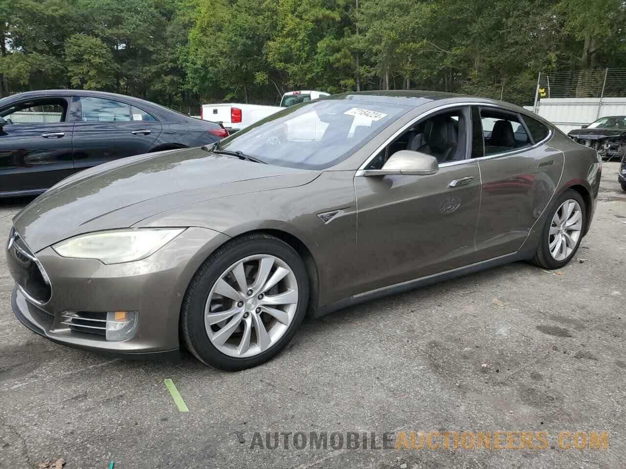 5YJSA1E22GF128404 TESLA MODEL S 2016