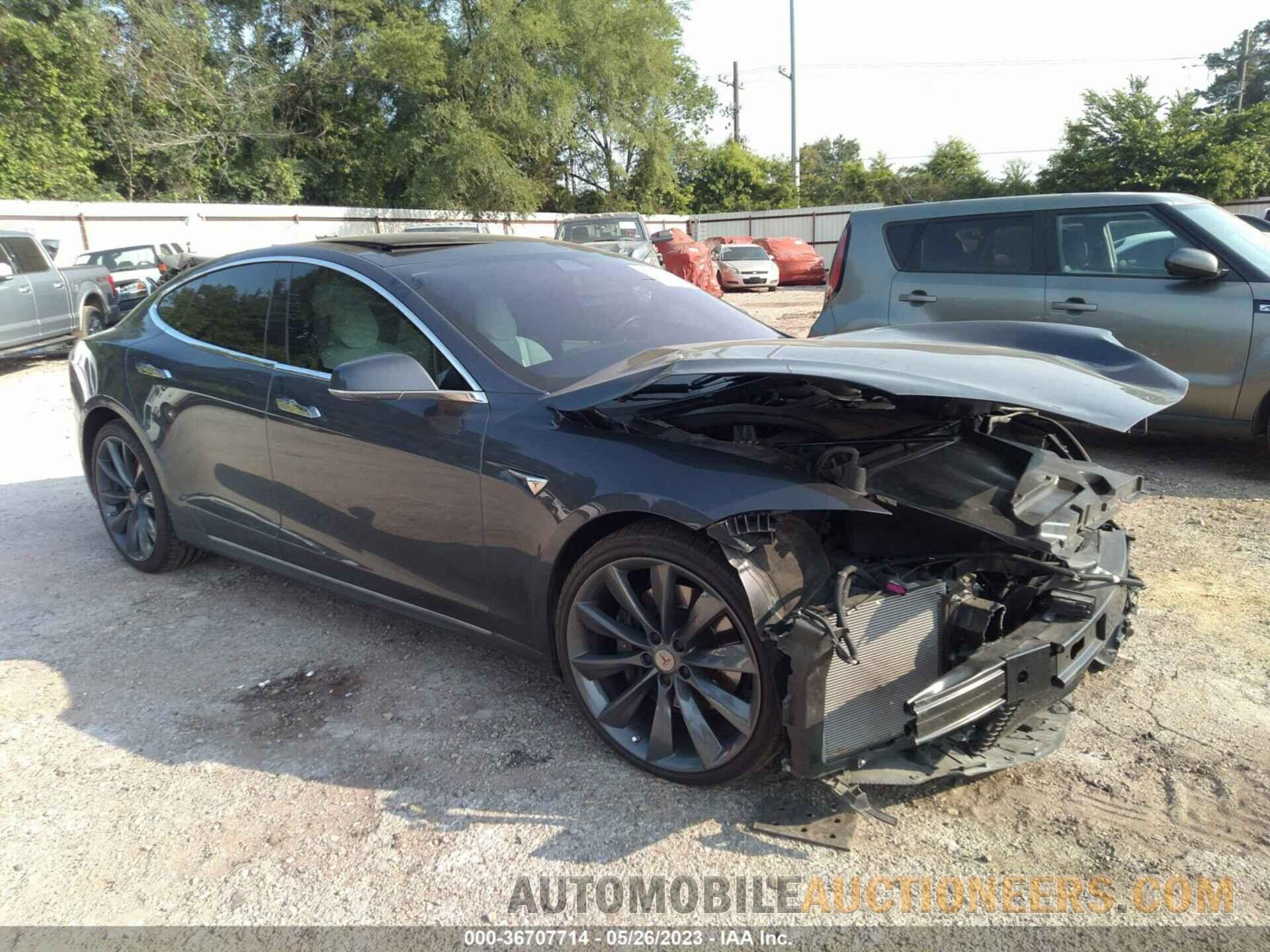 5YJSA1E22HF185896 TESLA MODEL S 2017