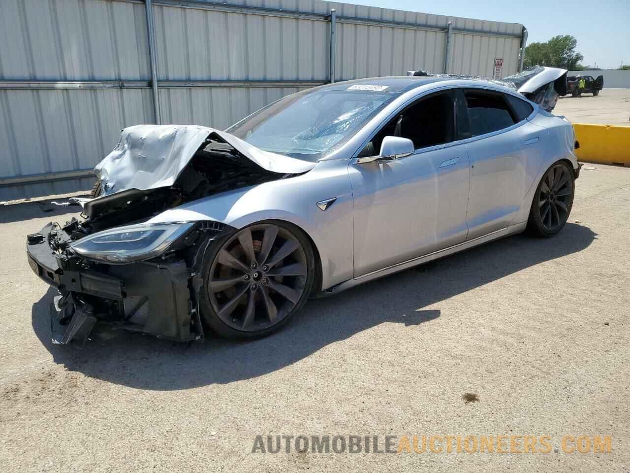 5YJSA1E22JF231877 TESLA MODEL S 2018