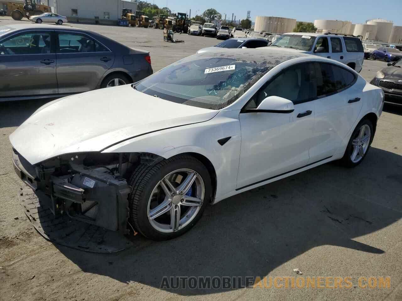 5YJSA1E22JF272610 TESLA MODEL S 2018