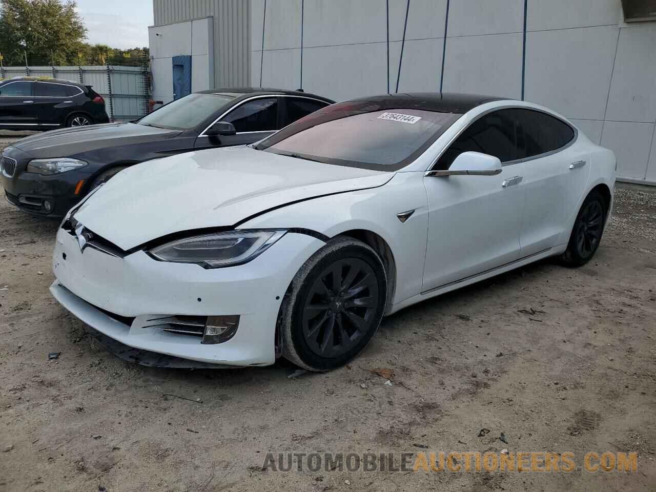 5YJSA1E22JF295465 TESLA MODEL S 2018