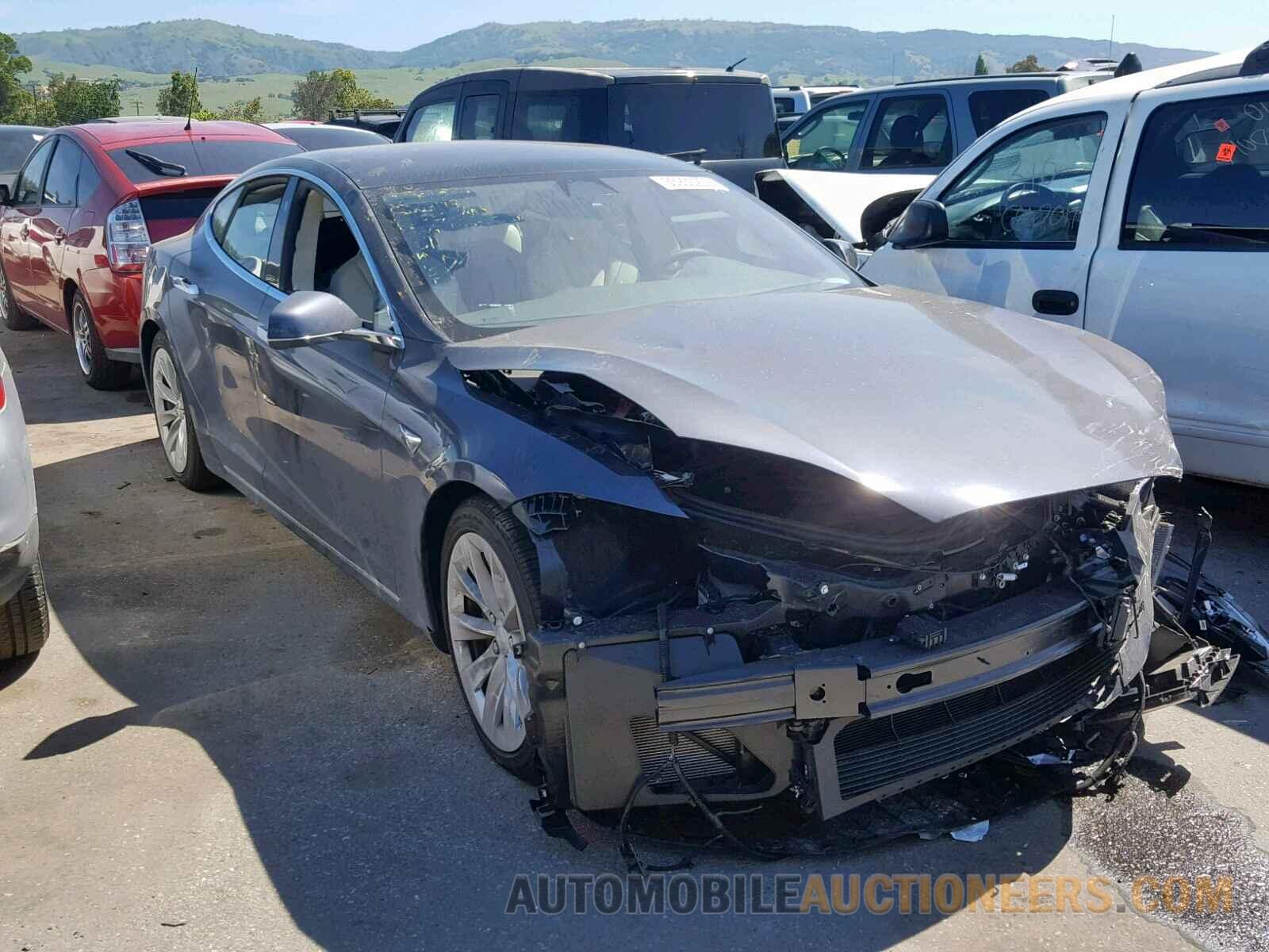 5YJSA1E22JF296907 TESLA MODEL S 2018