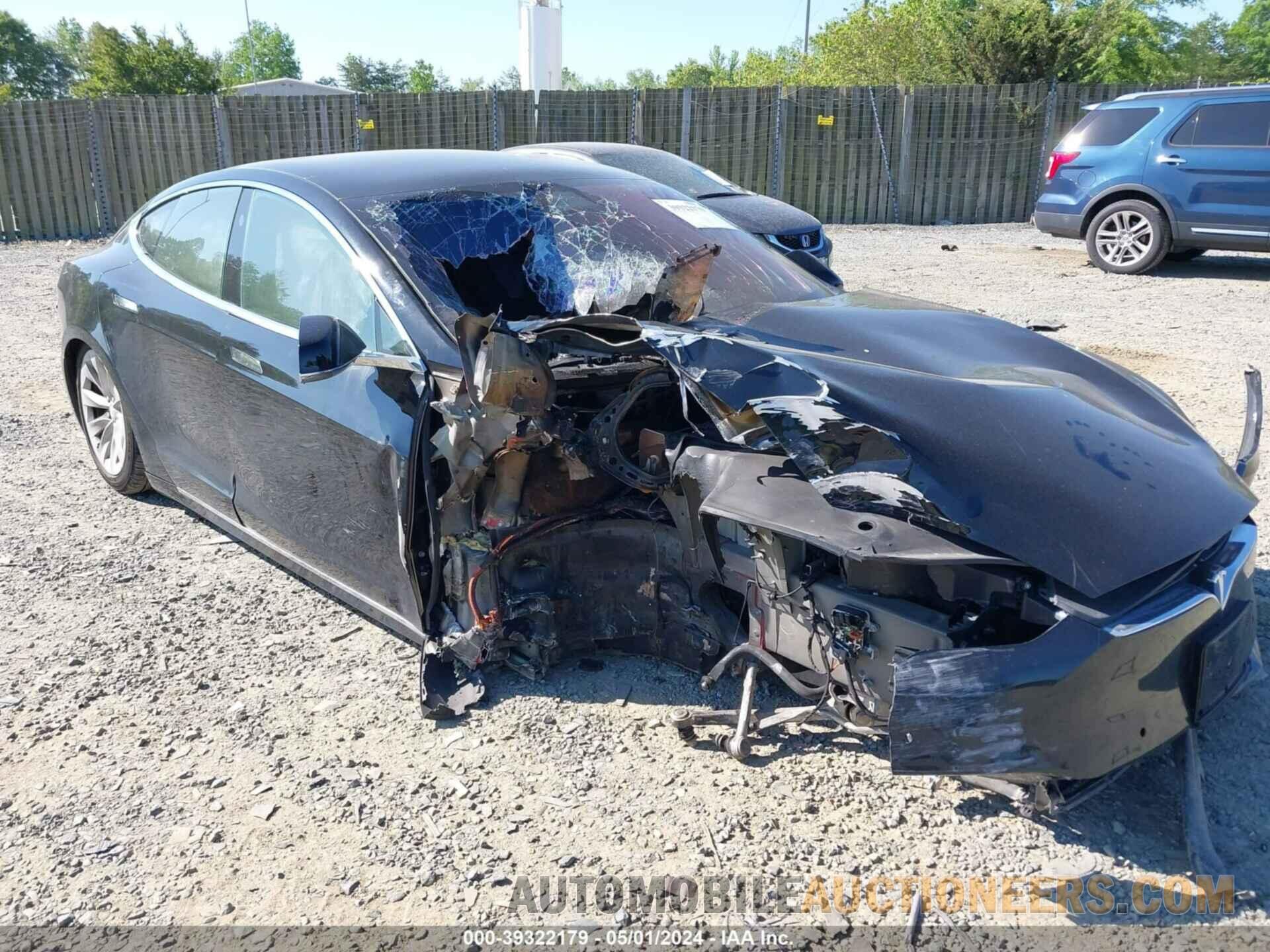 5YJSA1E22JF297605 TESLA MODEL S 2018