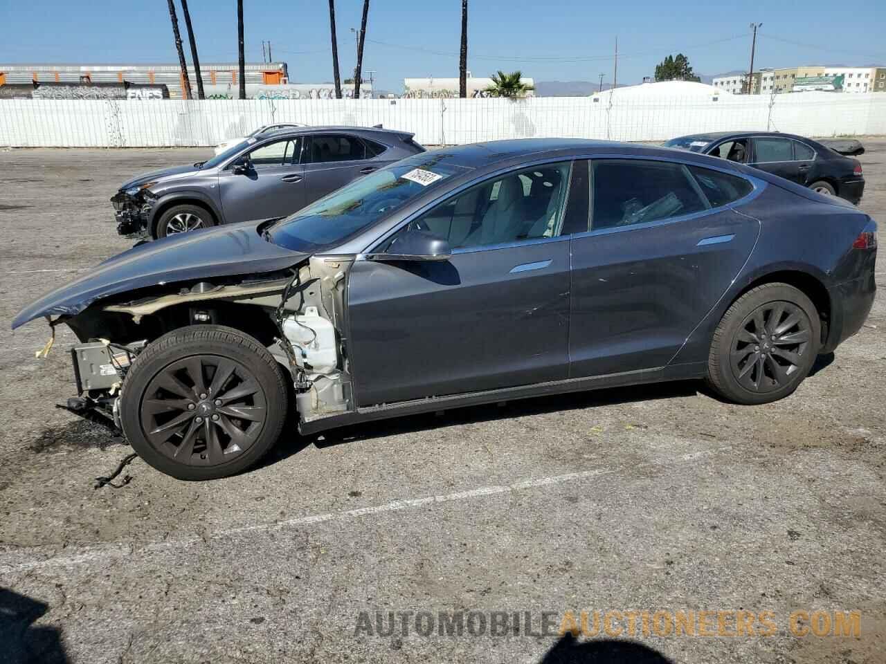 5YJSA1E22KF306353 TESLA MODEL S 2019