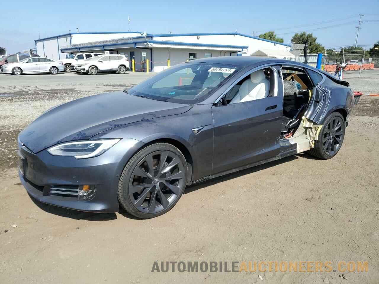 5YJSA1E22LF412027 TESLA MODEL S 2020