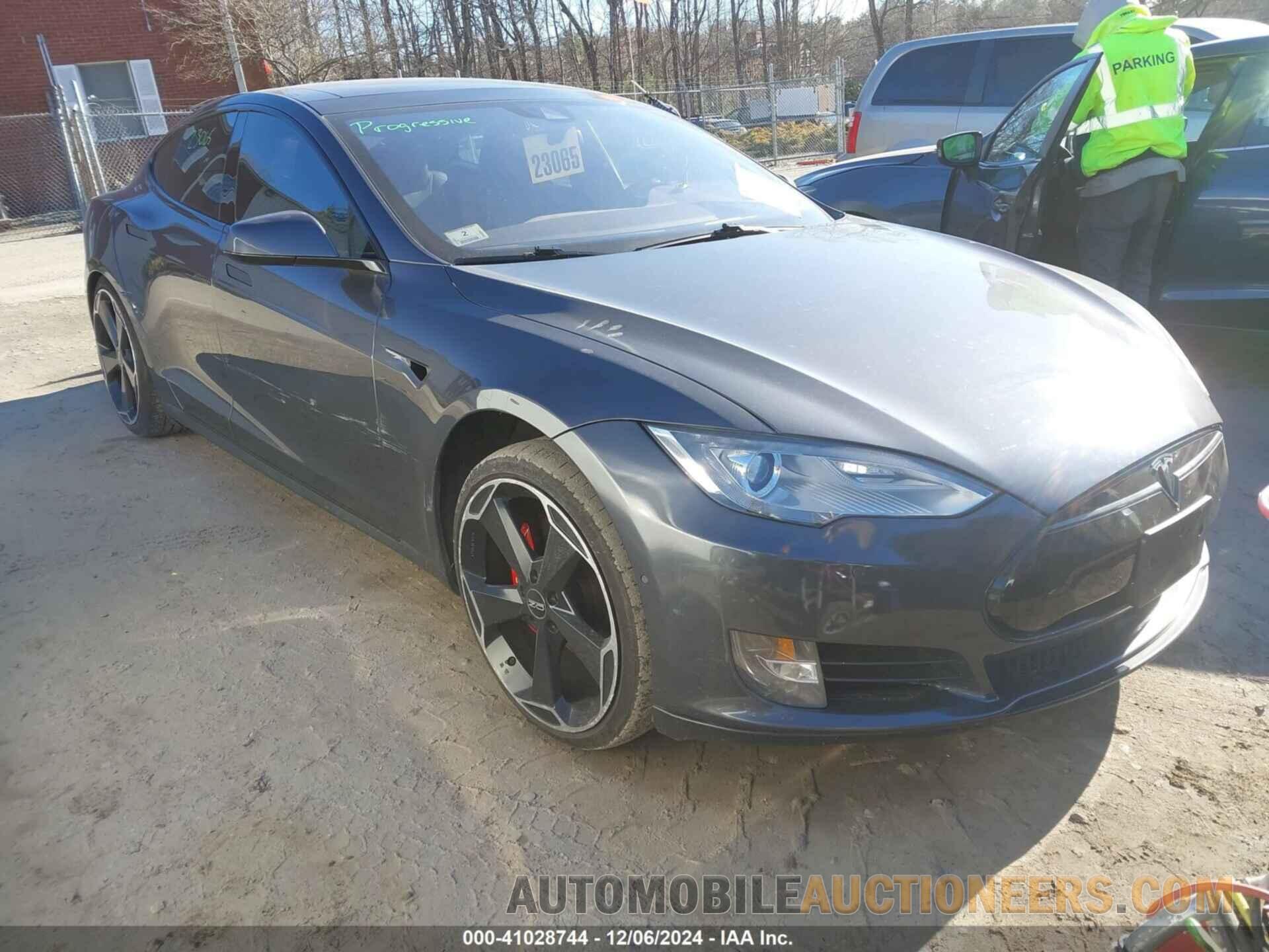 5YJSA1E23GF129903 TESLA MODEL S 2016