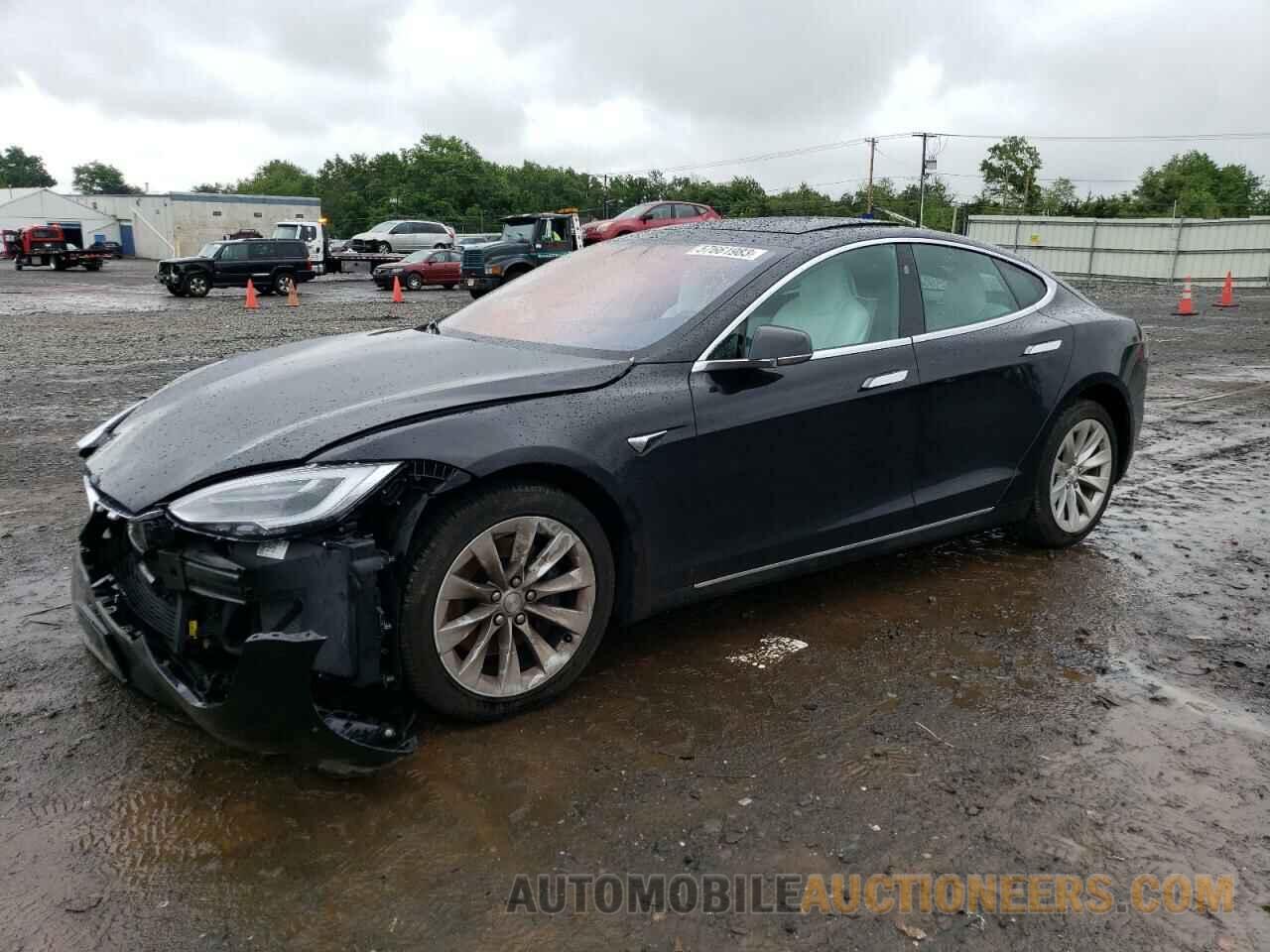 5YJSA1E23JF256769 TESLA MODEL S 2018