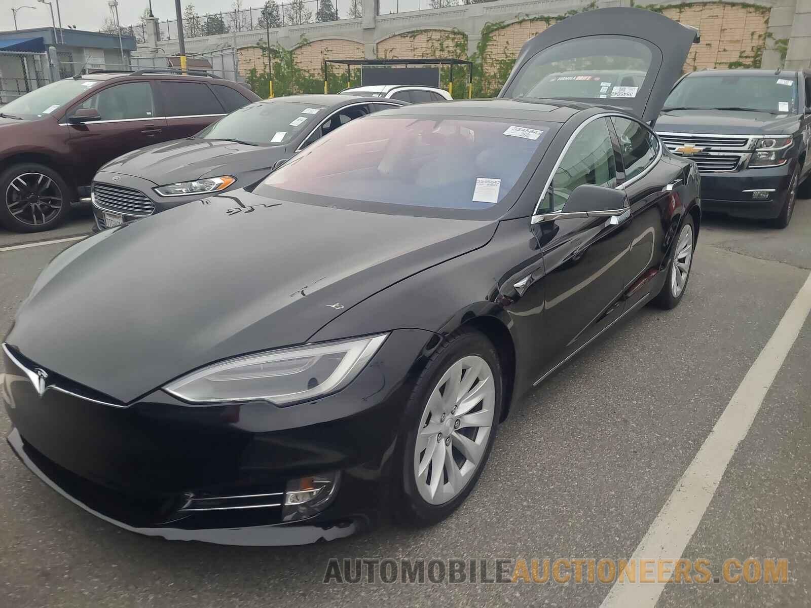 5YJSA1E23JF256917 Tesla Model S 2018