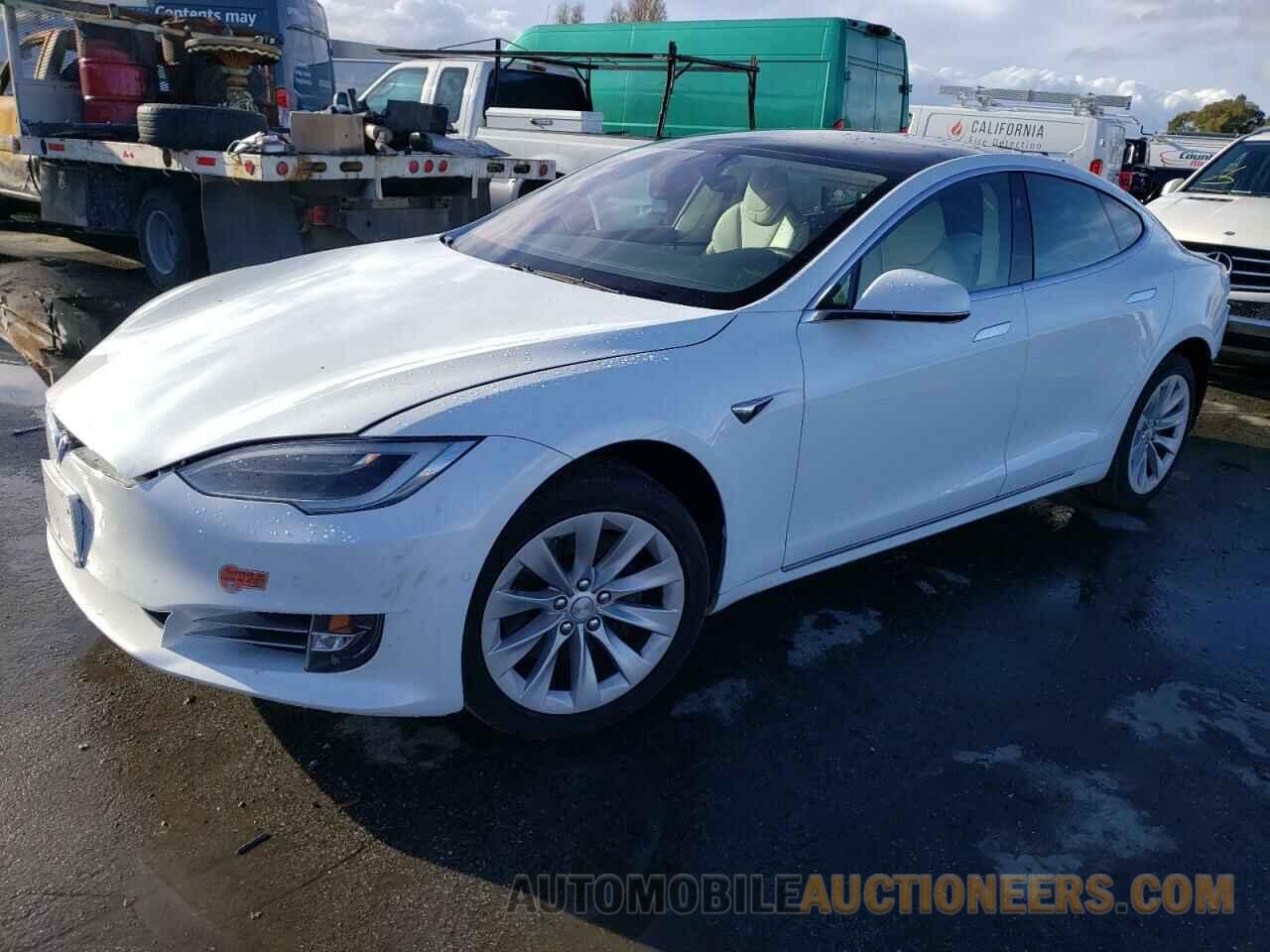 5YJSA1E23JF276276 TESLA MODEL S 2018