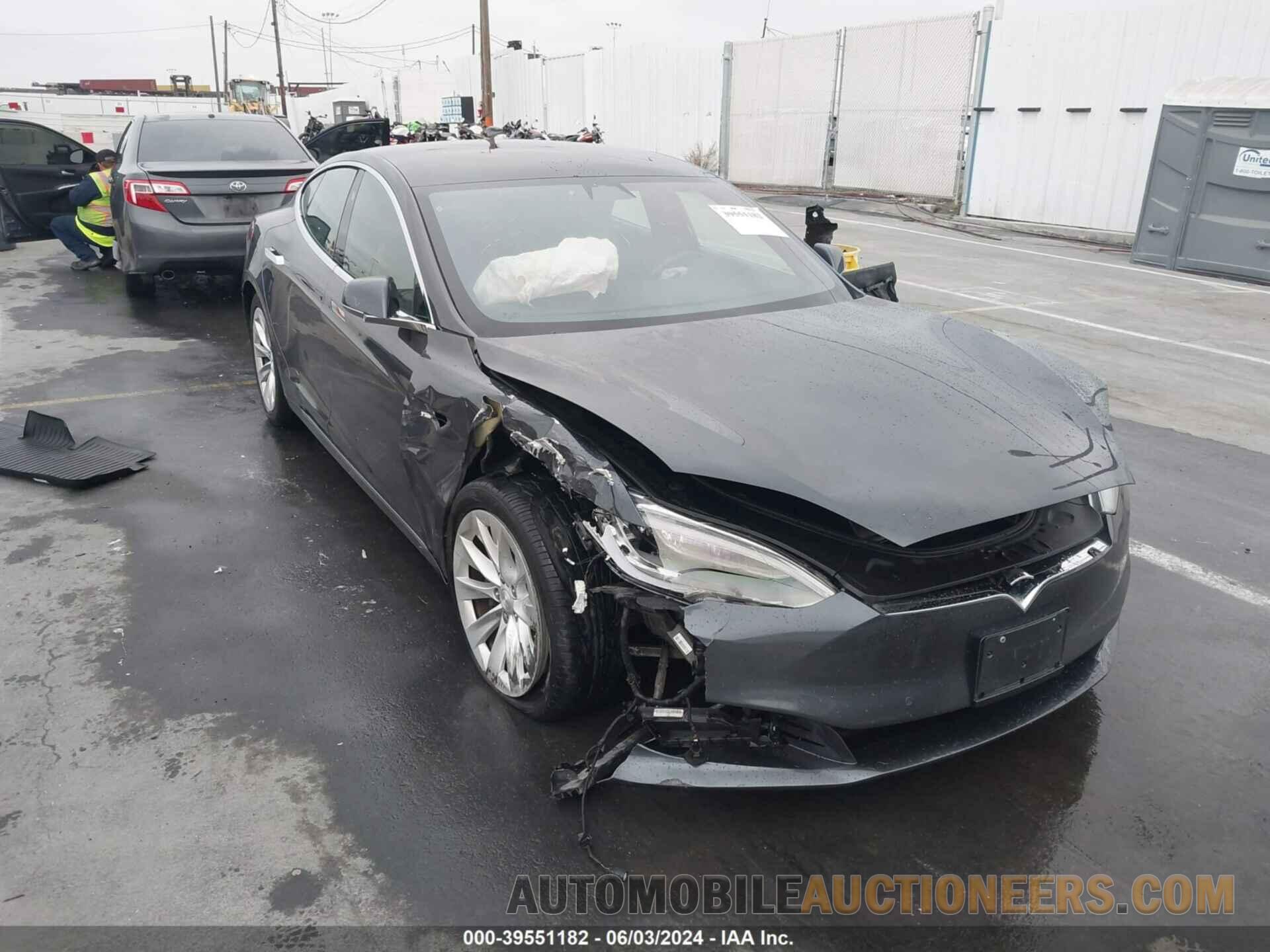 5YJSA1E23JF281252 TESLA MODEL S 2018