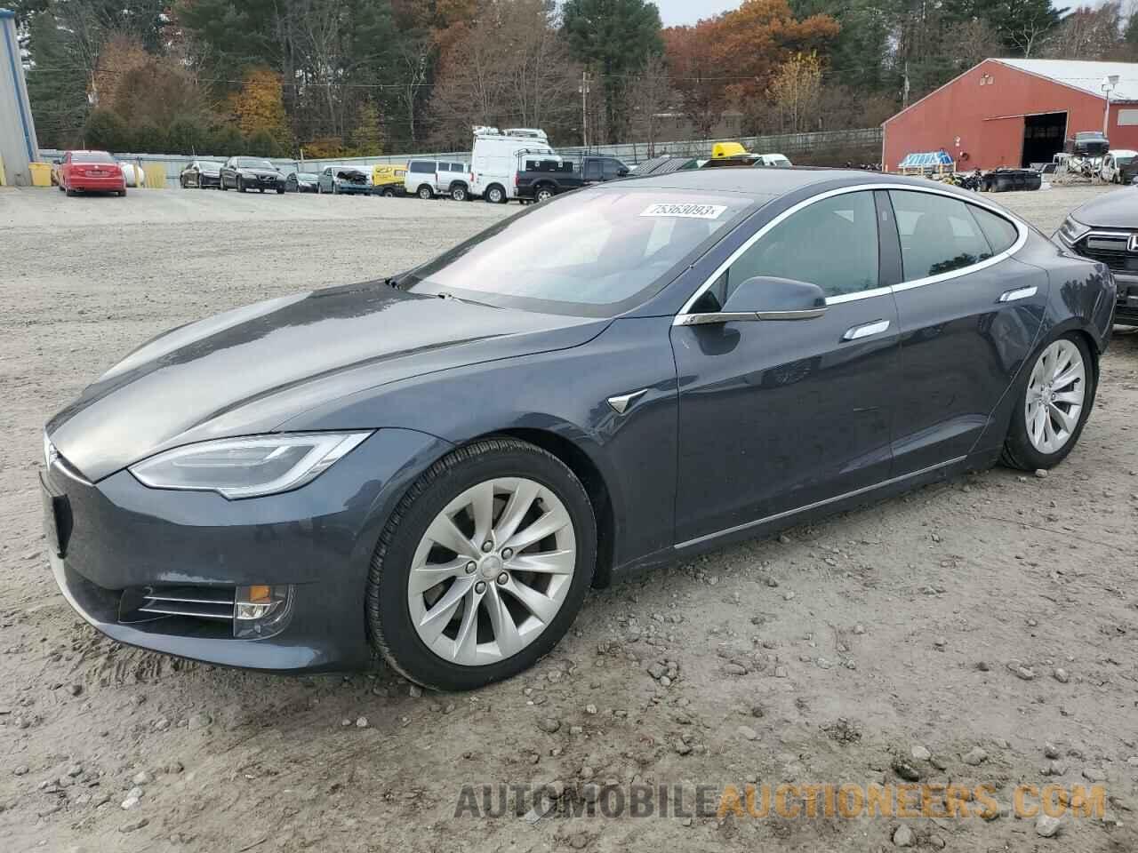 5YJSA1E23JF282143 TESLA MODEL S 2018