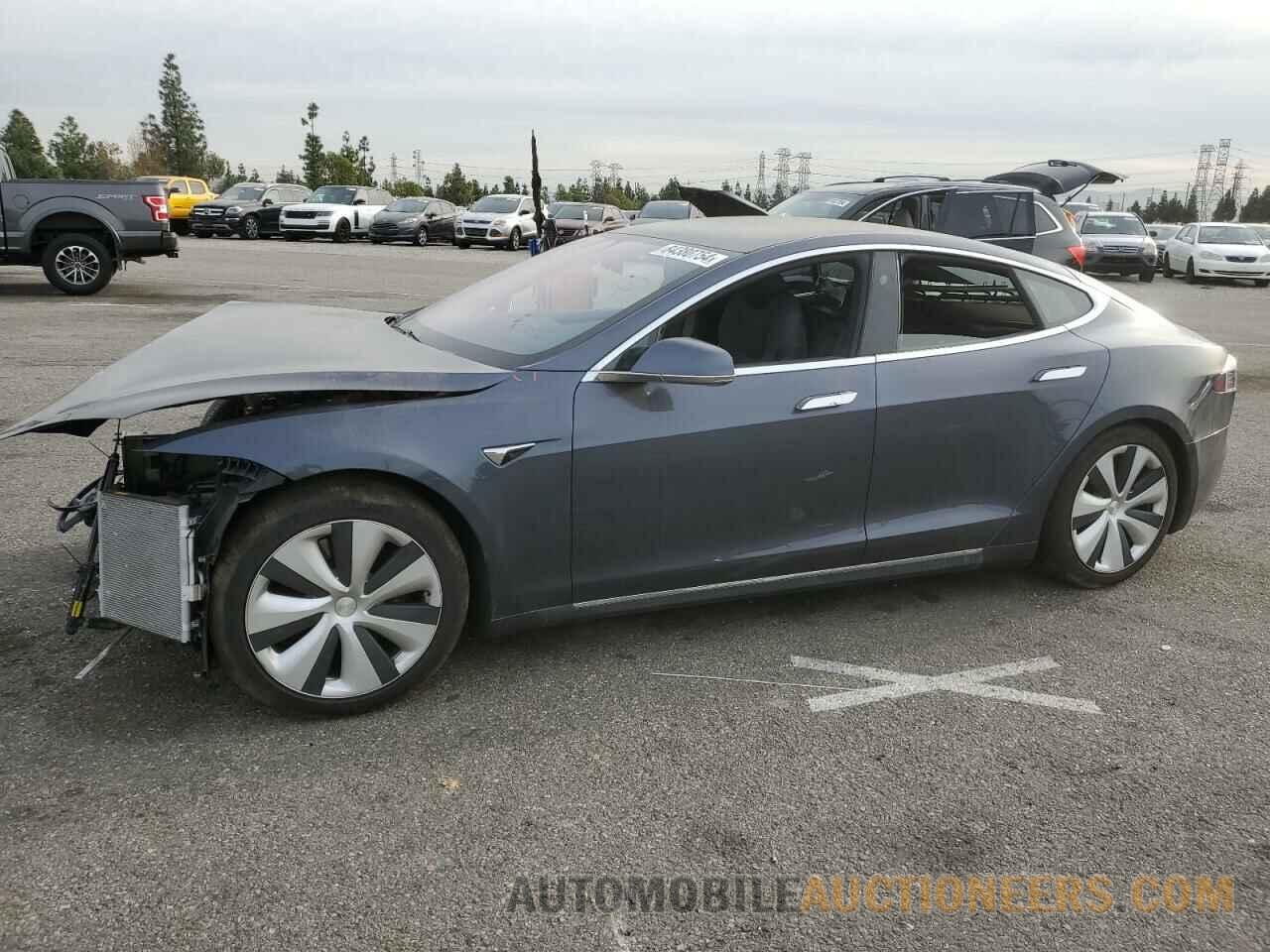 5YJSA1E23LF381919 TESLA MODEL S 2020