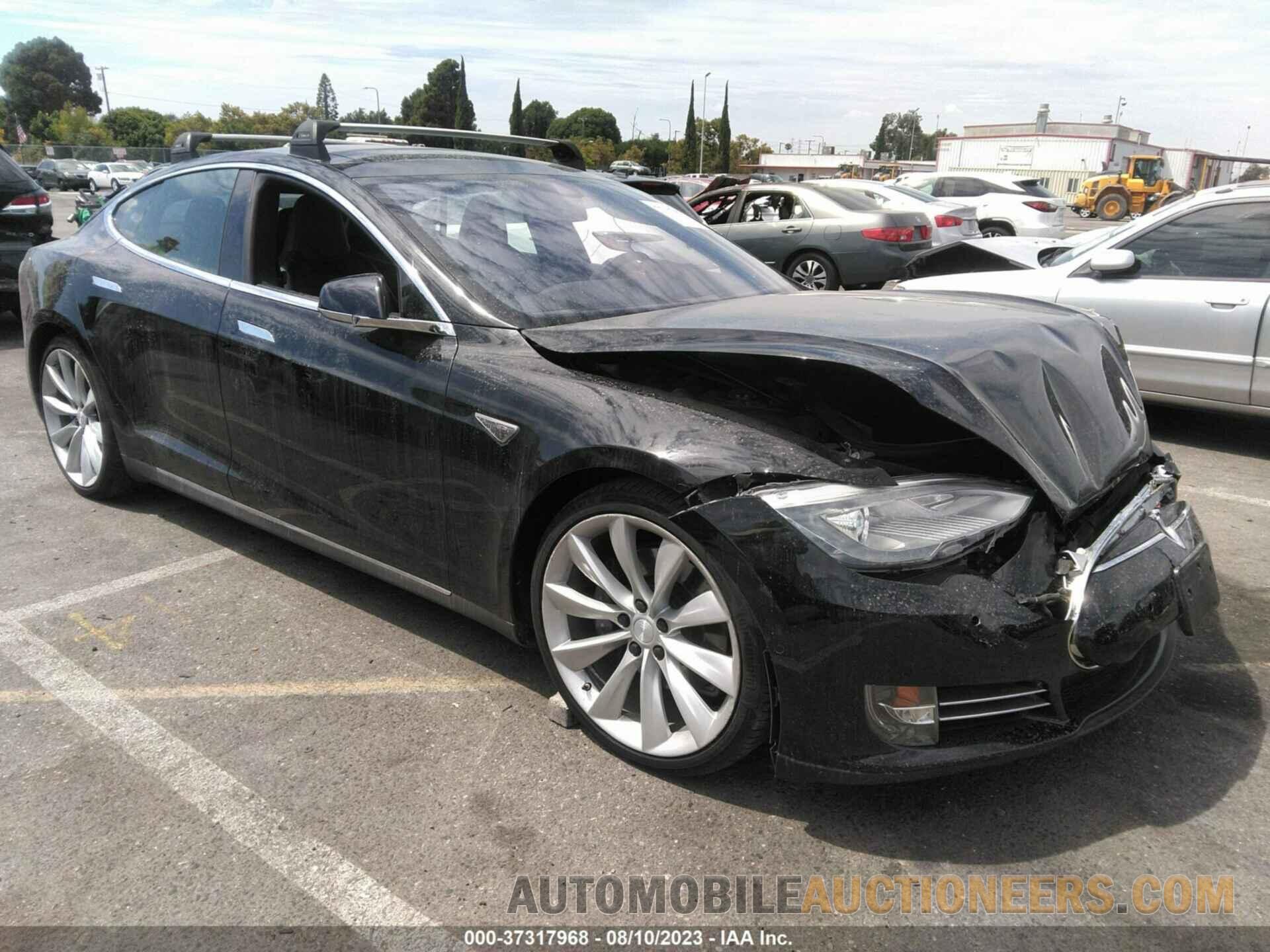 5YJSA1E24FF102868 TESLA MODEL S 2015