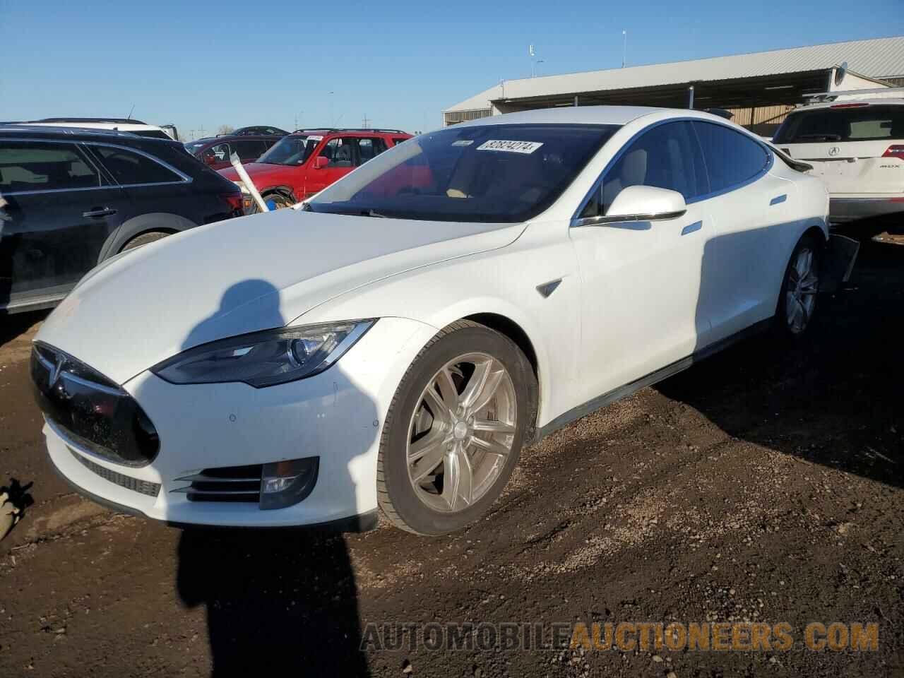 5YJSA1E24FF114051 TESLA MODEL S 2015