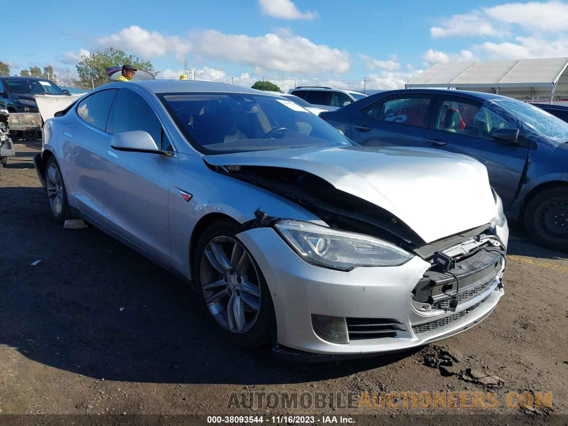 5YJSA1E24FF118455 TESLA MODEL S 2015