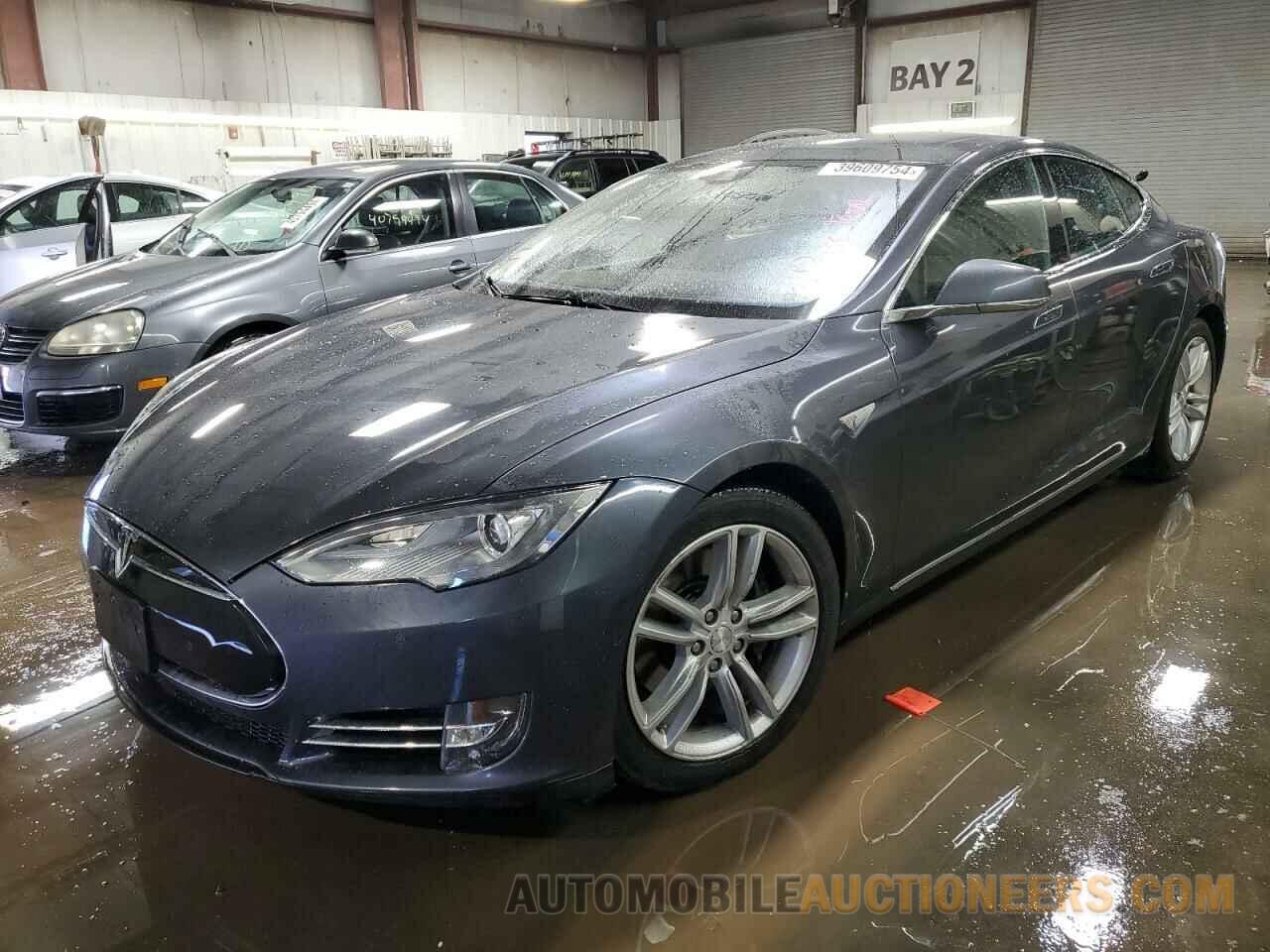 5YJSA1E24GF116528 TESLA MODEL S 2016