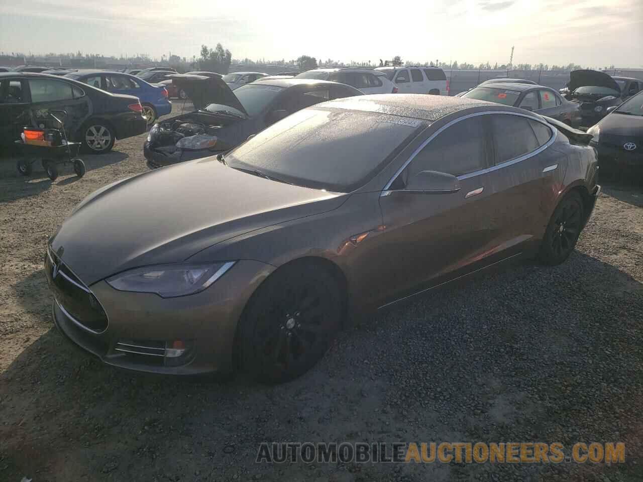 5YJSA1E24GF129974 TESLA MODEL S 2016