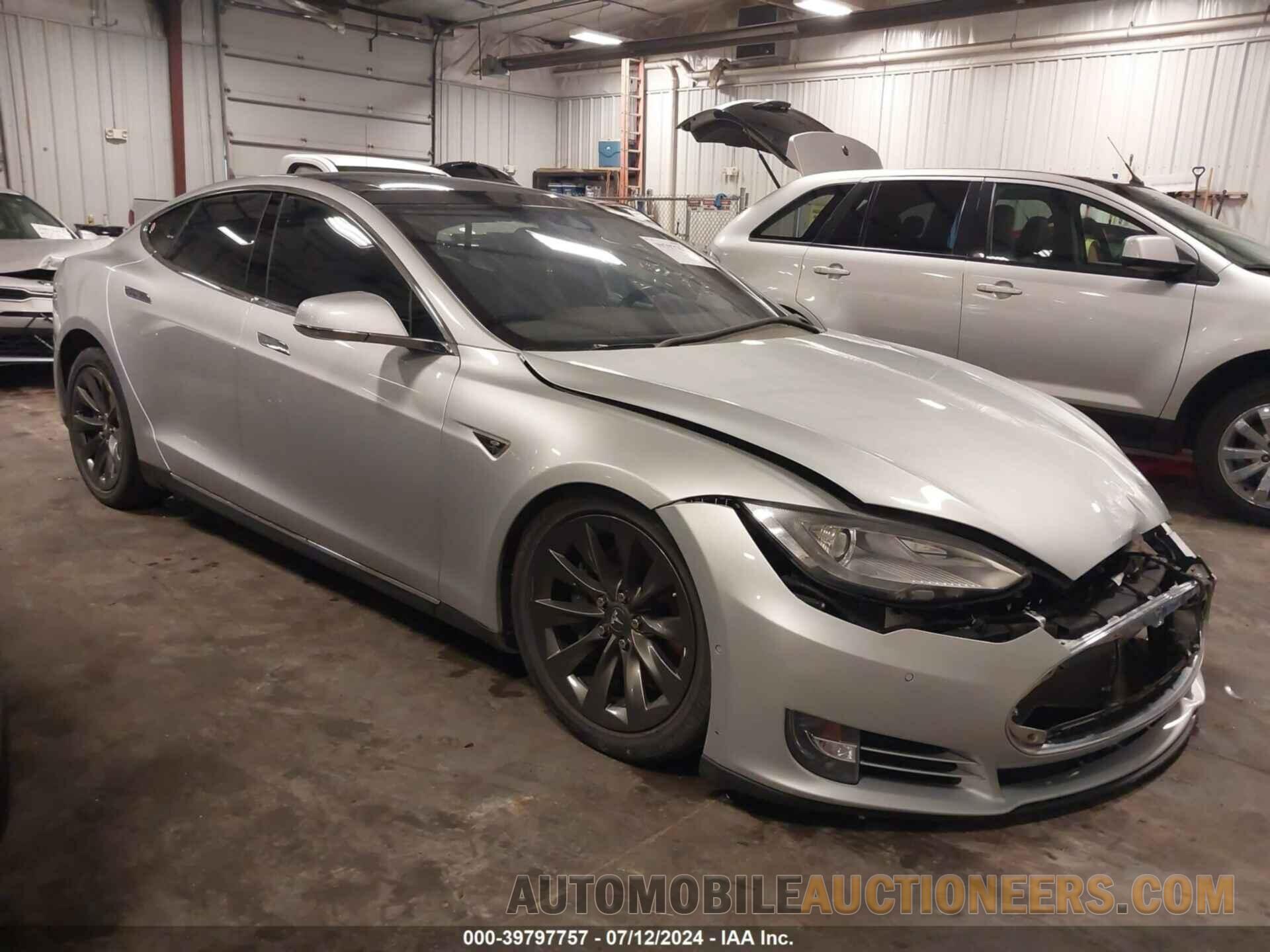 5YJSA1E24GF132647 TESLA MODEL S 2016