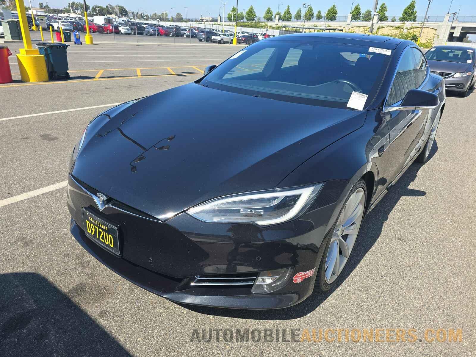 5YJSA1E24HF185639 Tesla Model S 2017