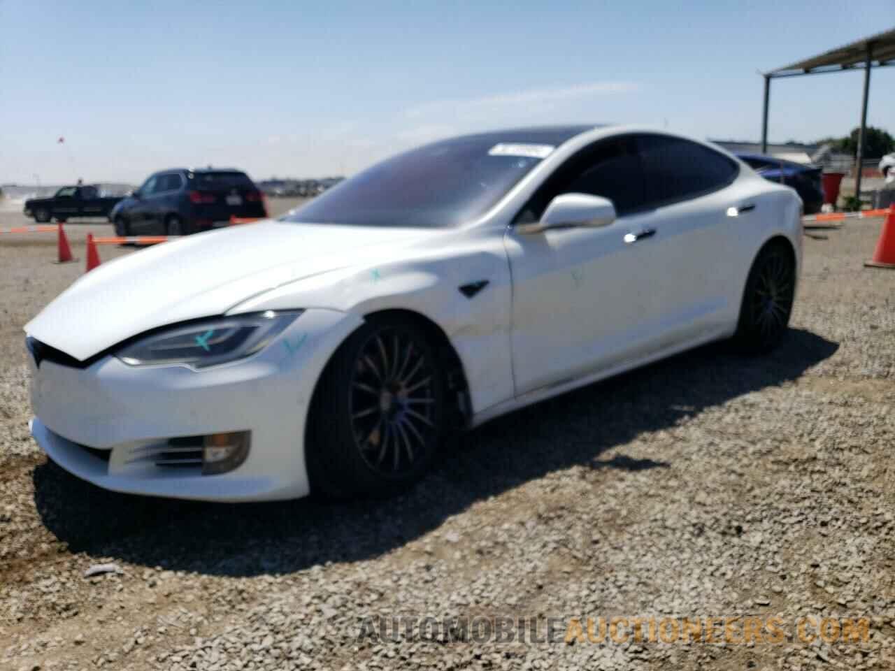 5YJSA1E24HF192400 TESLA MODEL S 2017