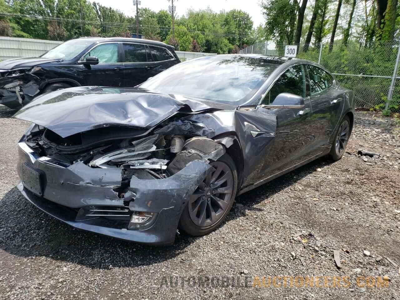 5YJSA1E24JF237244 TESLA MODEL S 2018