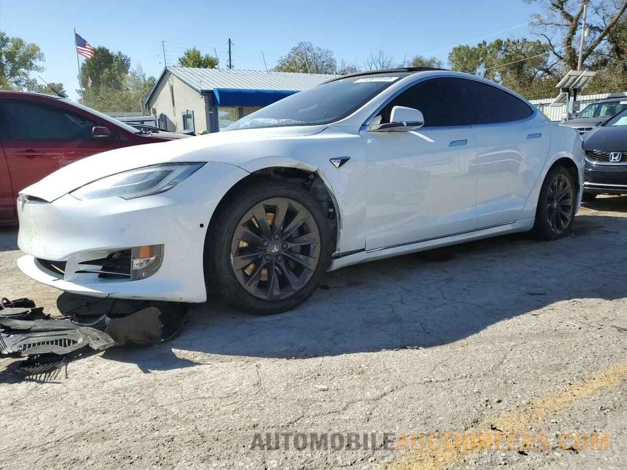 5YJSA1E24JF247563 TESLA MODEL S 2018