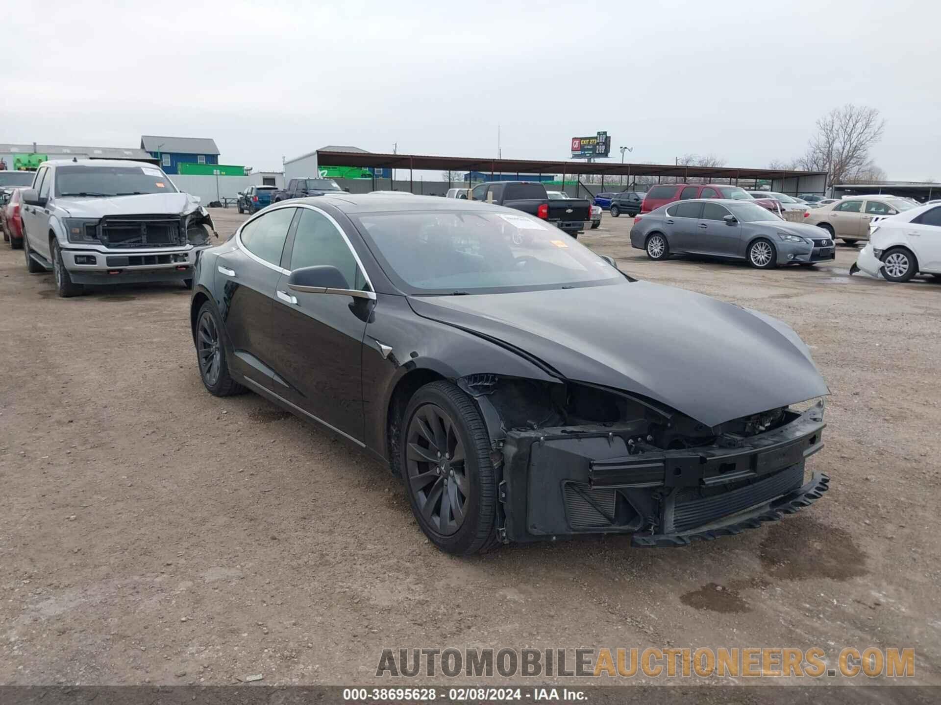 5YJSA1E24JF272124 TESLA MODEL S 2018