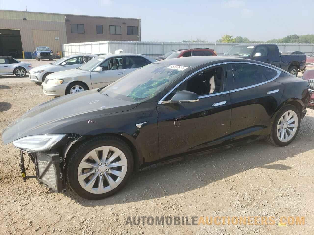 5YJSA1E24LF359606 TESLA MODEL S 2020