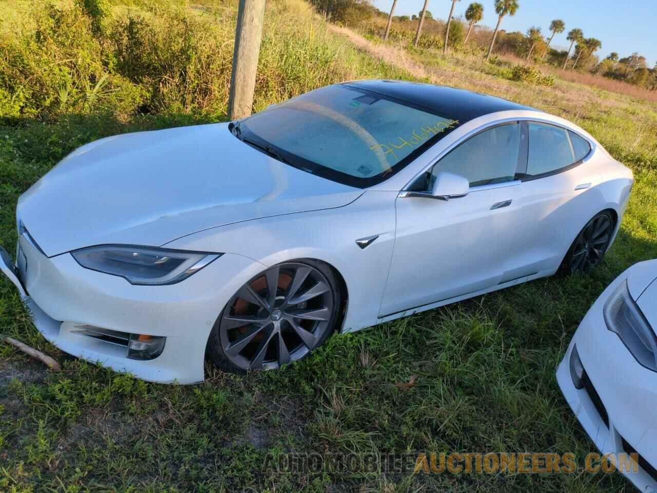 5YJSA1E24LF370718 TESLA MODEL S 2020