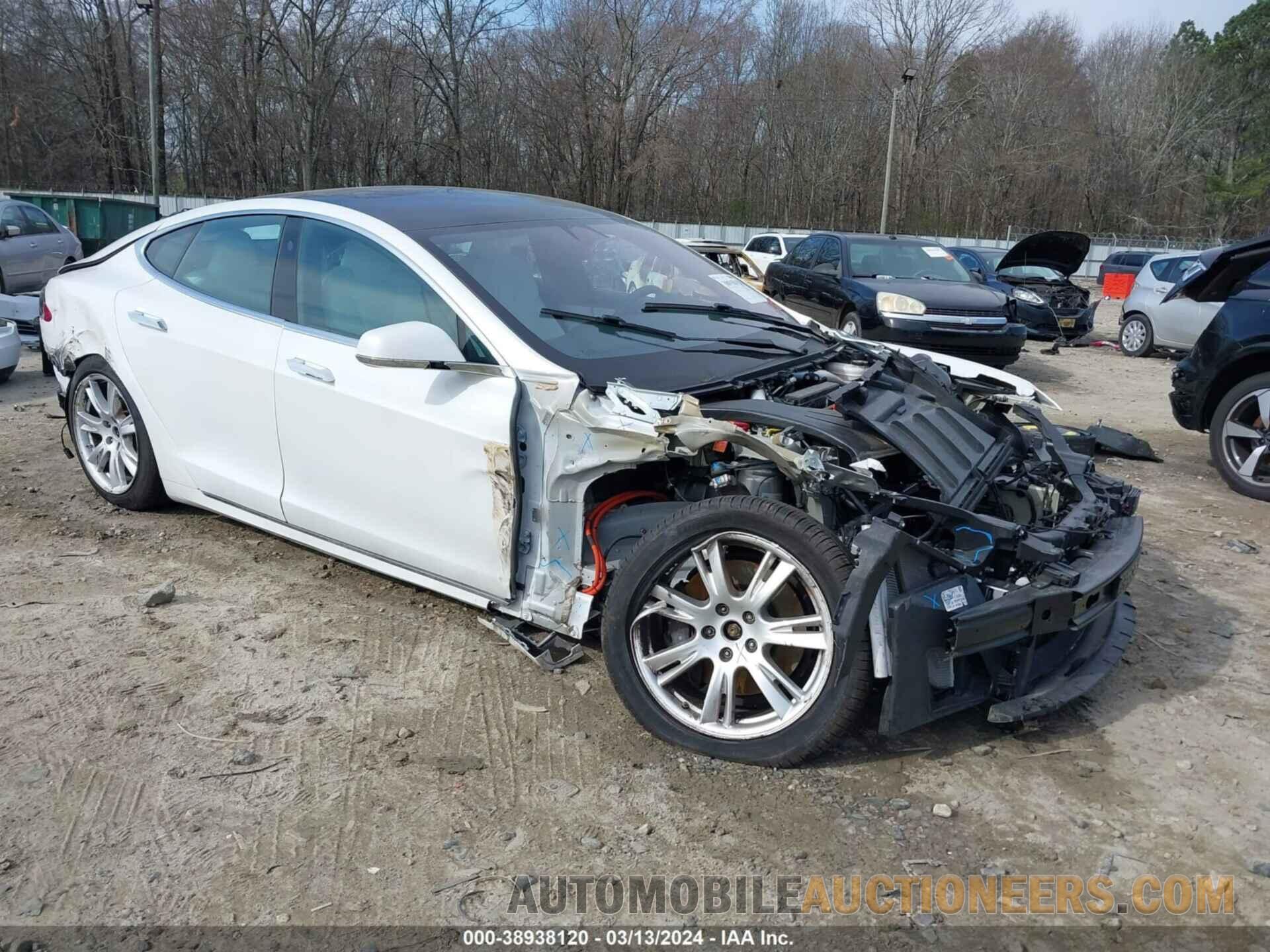 5YJSA1E24LF390824 TESLA MODEL S 2020