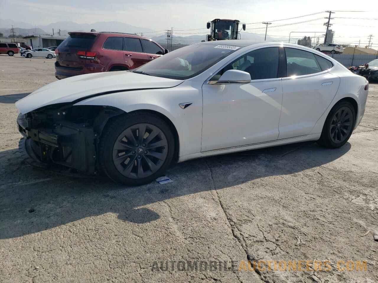 5YJSA1E24LF415396 TESLA MODEL S 2020